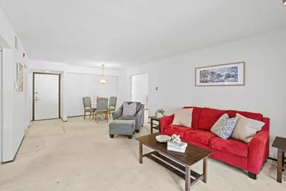 1906 E Shorewood Blvd #163, Shorewood, WI 53211 - Photo 4