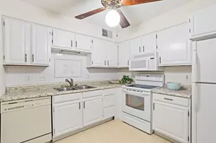 1906 E Shorewood Blvd, Shorewood, WI 53211 - Photo 8