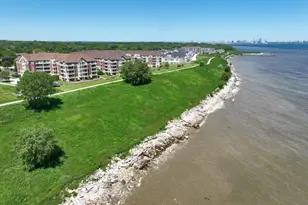 4130 S Lake Dr, Saint Francis, WI 53235 - Photo 36