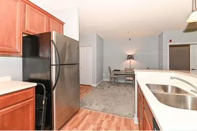 4130 S Lake Dr #278, Saint Francis, WI 53235 - Photo 6