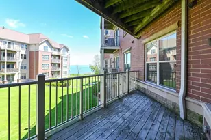 4130 S Lake Dr, Saint Francis, WI 53235 - Photo 24