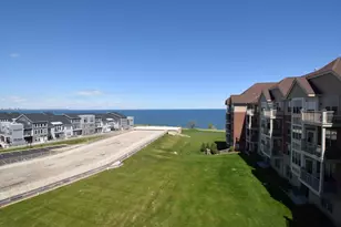 4130 S Lake Dr, Saint Francis, WI 53235 - Photo 26