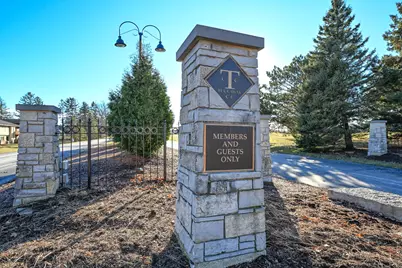 7513 W Tuckaway Pines Cir, Franklin, WI 53132 - Photo 34
