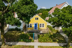 3269 N Oakland Ave, Milwaukee, WI 53211 - Photo 1