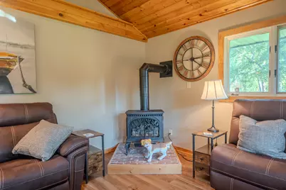 2712  Nagawicka Ave, Delafield, WI 53018 - Photo 8