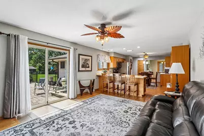 36651  Prairie Dr, Summit, WI 53066 - Photo 12