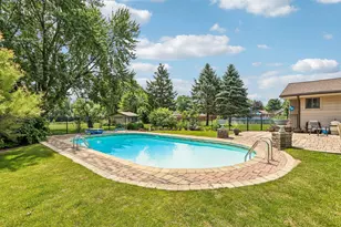 36651 Prairie Dr, Summit, WI 53066 - Photo 22
