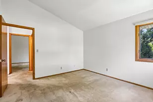 101 E Sutton Pl, Waukesha, WI 53188 - Photo 30