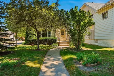2202 S 70th St, West Allis, WI 53219 - Photo 2