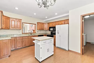 N114W19759  Woodberry Pass, Germantown, WI 53022 - Photo 16