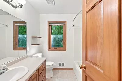 N114W19759  Woodberry Pass, Germantown, WI 53022 - Photo 36