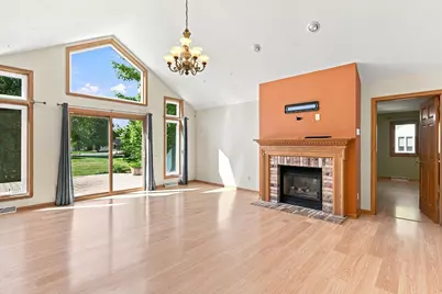N114W19759  Woodberry Pass, Germantown, WI 53022 - Photo 8