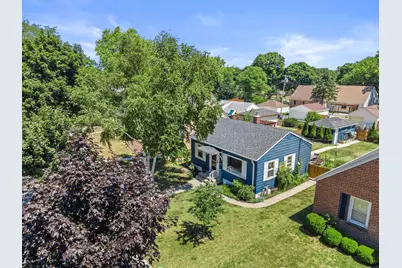 2966 N 80th St, Milwaukee, WI 53222 - Photo 2