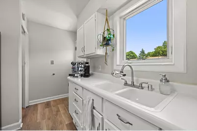 2966 N 80th St, Milwaukee, WI 53222 - Photo 6