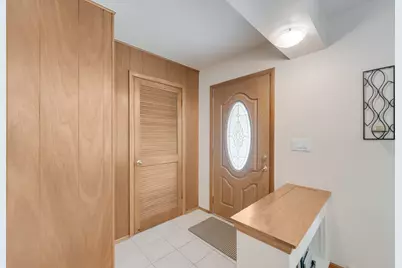4109 W Hemlock St, Milwaukee, WI 53209 - Photo 4