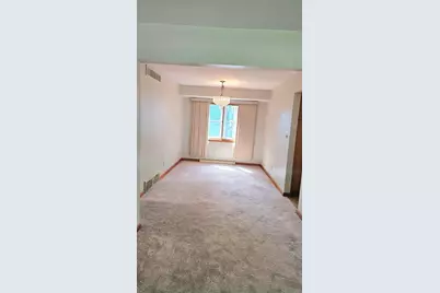 7469 N 51st Blvd, Milwaukee, WI 53223 - Photo 6