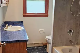 7469 N 51st Blvd, Milwaukee, WI 53223 - Photo 8