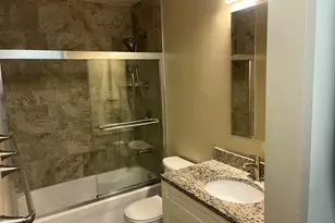 1660 N Prospect Ave, Milwaukee, WI 53202 - Photo 6