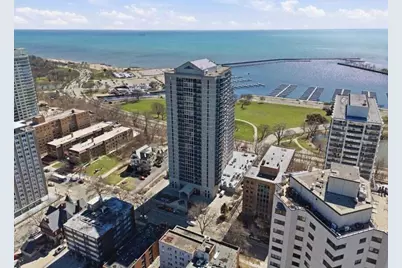 1660 N Prospect Ave #701, Milwaukee, WI 53202 - Photo 1
