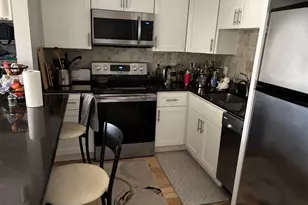 1660 N Prospect Ave, Milwaukee, WI 53202 - Photo 4