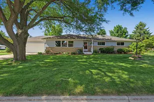 300 Sherry Ln, Viroqua, WI 54665 - Photo 2