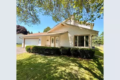 W174N9459  Devon Wood Rd, Menomonee Falls, WI 53051 - Photo 1