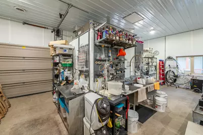 22200 W 6 Mile Rd, Racine, WI 53126 - Photo 24