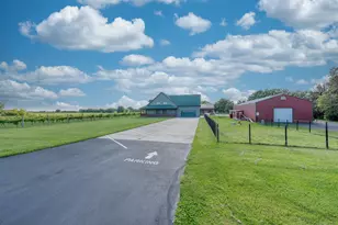 22200 W 6 Mile Rd, Racine, WI 53126 - Photo 4