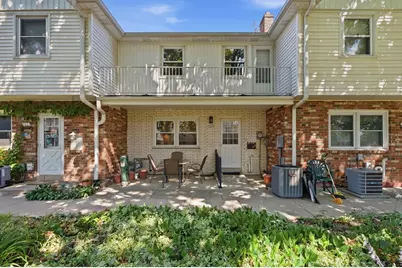 5069 W Colonial Ct, Greenfield, WI 53220 - Photo 1
