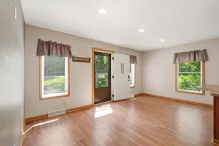 8710 Buena Dr, Burlington, WI 53105 - Photo 8