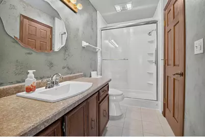 7236 S Delaine Dr #4-7236, Oak Creek, WI 53154 - Photo 16