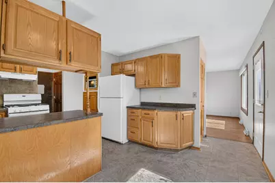 7236 S Delaine Dr #4-7236, Oak Creek, WI 53154 - Photo 8