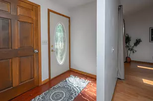 1716 Erin Ln, Waukesha, WI 53188 - Photo 6