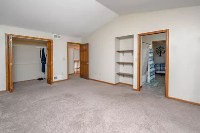 1716  Erin Ln, Waukesha, WI 53188 - Photo 34