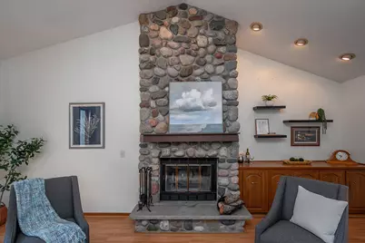 1716  Erin Ln, Waukesha, WI 53188 - Photo 16