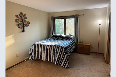 1716  Erin Ln, Waukesha, WI 53188 - Photo 38