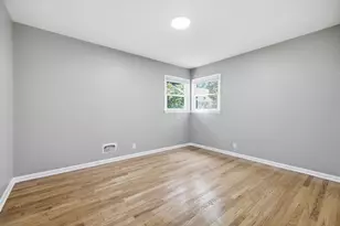 8233 W Lancaster Ave, Milwaukee, WI 53218 - Photo 8