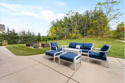 W273N2420  Arlington Ct, Pewaukee, WI 53072 - Photo 50