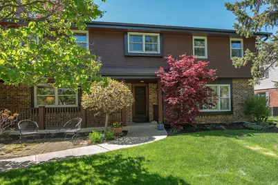 6411 N Bittersweet Ln, Glendale, WI 53217 - Photo 4