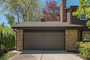 6411 N Bittersweet Ln, Glendale, WI 53217 - Photo 6