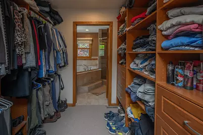 6411 N Bittersweet Ln, Glendale, WI 53217 - Photo 30