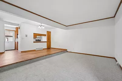 W163N11467  Windsor Ct, Germantown, WI 53022 - Photo 14