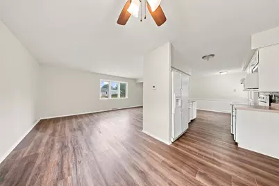1542 W Iona Ter, Milwaukee, WI 53221 - Photo 8
