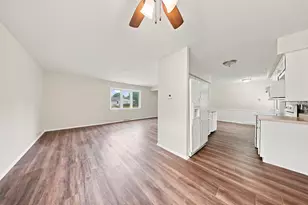 1542 W Iona Terrace, Milwaukee, WI 53221 - Photo 8