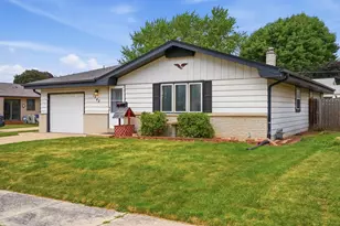 1542 W Iona Terrace, Milwaukee, WI 53221 - Photo 30
