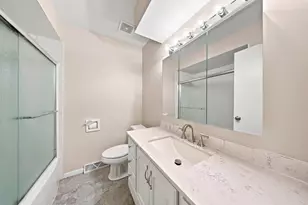 1542 W Iona Terrace, Milwaukee, WI 53221 - Photo 22