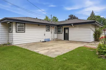 1542 W Iona Ter, Milwaukee, WI 53221 - Photo 34