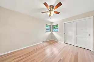 1542 W Iona Terrace, Milwaukee, WI 53221 - Photo 20