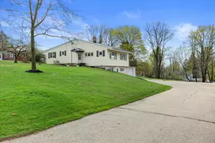 14225 Forest View Ln, Brookfield, WI 53005 - Photo 4