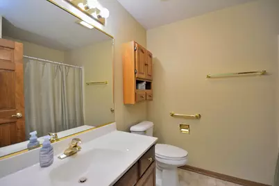306  Hartford Sq #3, Hartford, WI 53027 - Photo 20